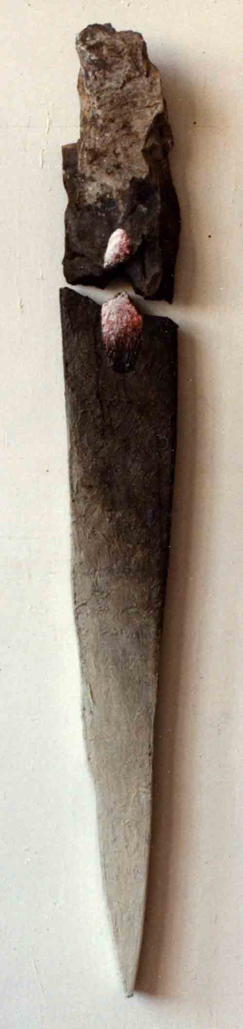 RUSELER-TOMBE
